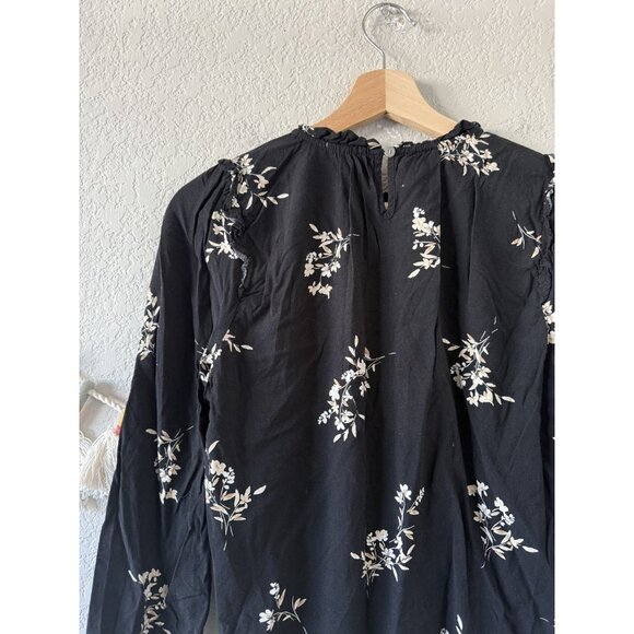 J. Crew Black Floral Smocked Long Sleeve Top Boho Feminine Relaxed Peasant XS - Picture 9 of 9